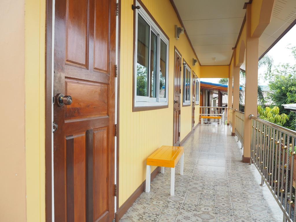 Baan Bussara Hotell Ayutthaya Rom bilde